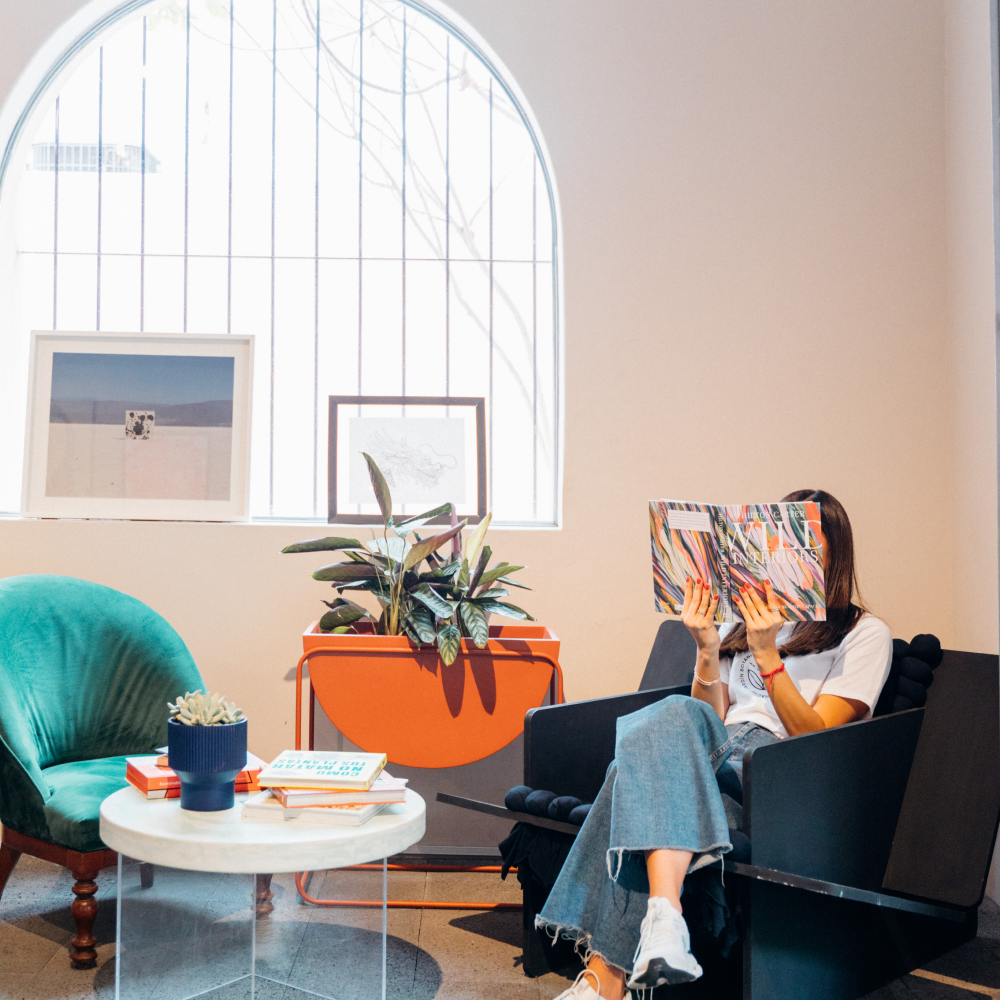 Image from products-gallery metafield